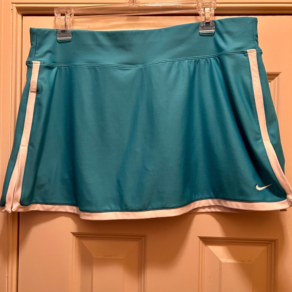Nike Dri-Fit Women’s Tennis Skirt Large (12-14).